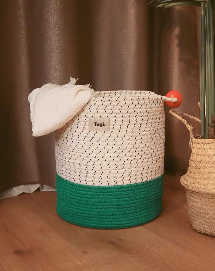 Paniers de rangement à linge tissés faits à la main d'inspiration maximaliste