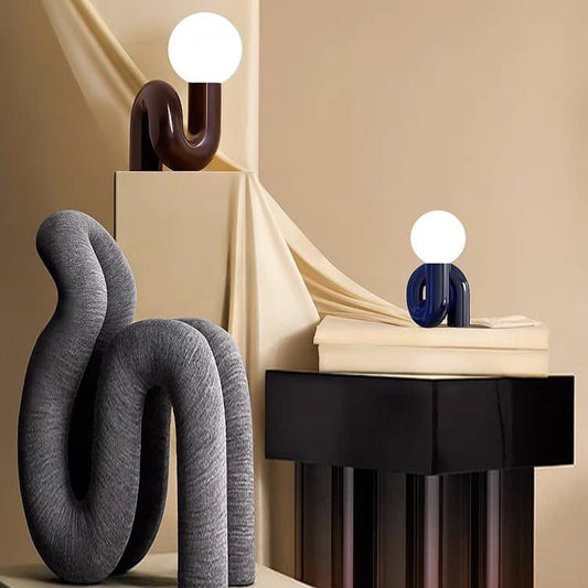 Moderne spiralförmige Nachttischlampe – ausgefallene, verspielte Schreibtischlampe